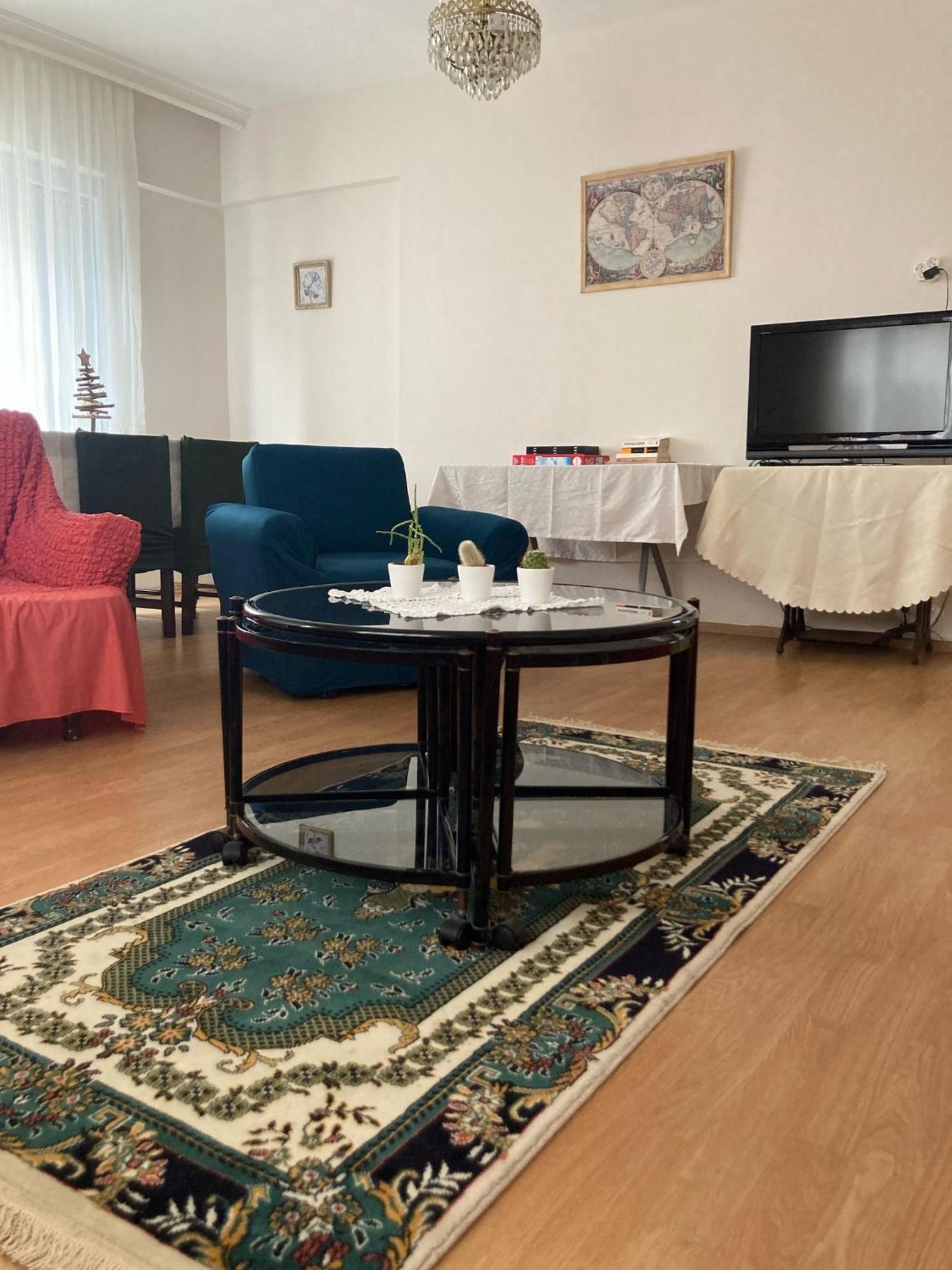 Daire Large And Cosy Family House In Center *