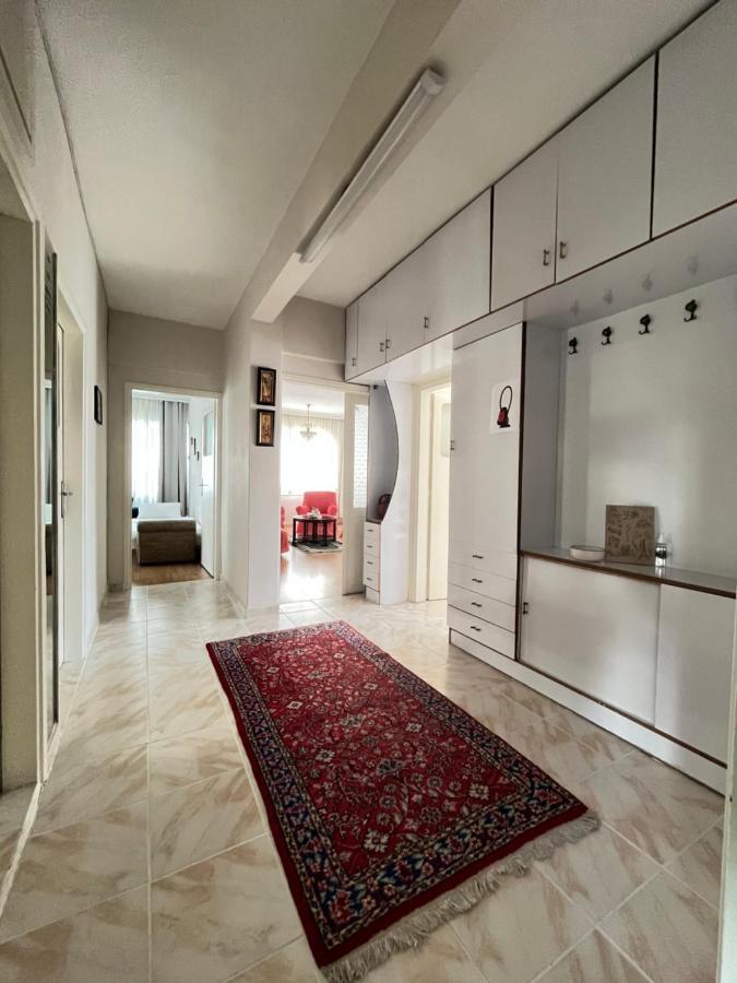 Appartement Large And Simple Family House In Center